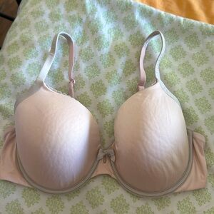 Victoria’s Secret bra #109